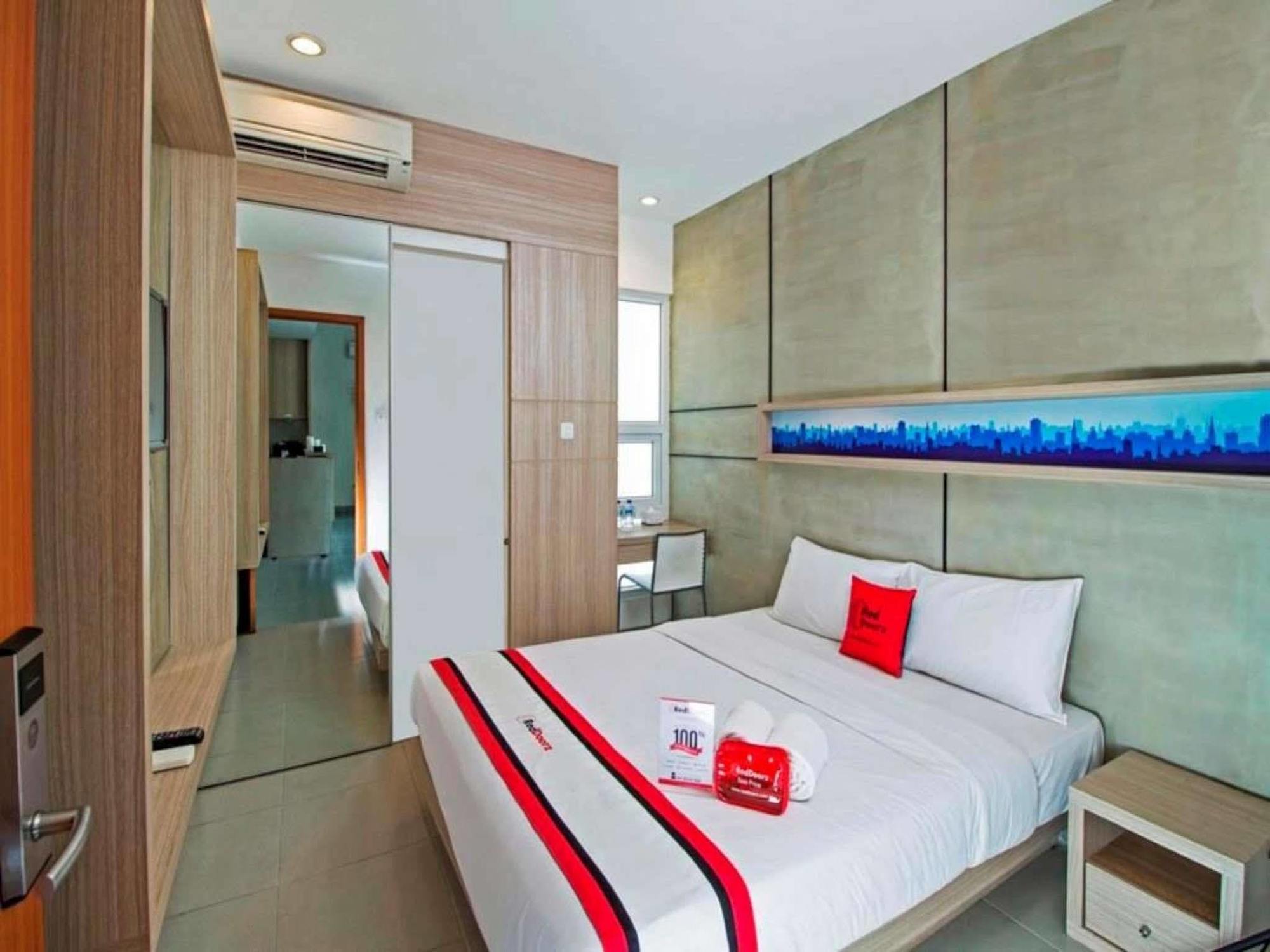 Reddoorz Plus @ Setiabudi Eight Τζακάρτα Εξωτερικό φωτογραφία