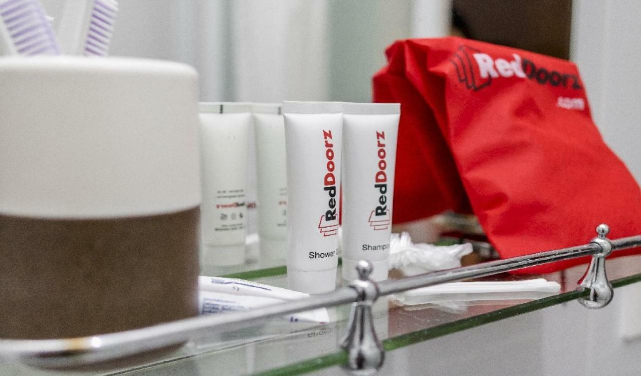 Reddoorz Plus @ Setiabudi Eight Τζακάρτα Εξωτερικό φωτογραφία